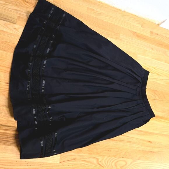 Vintage women's Black Full skirt size size 4-6 - Picture 8 of 8